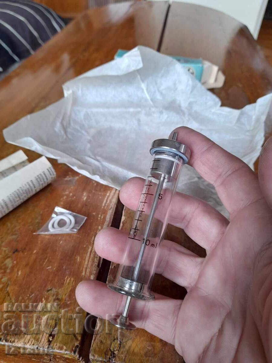 Old Chirana glass syringe - 5
