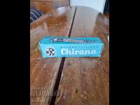 Veche seringă de sticlă Chirana