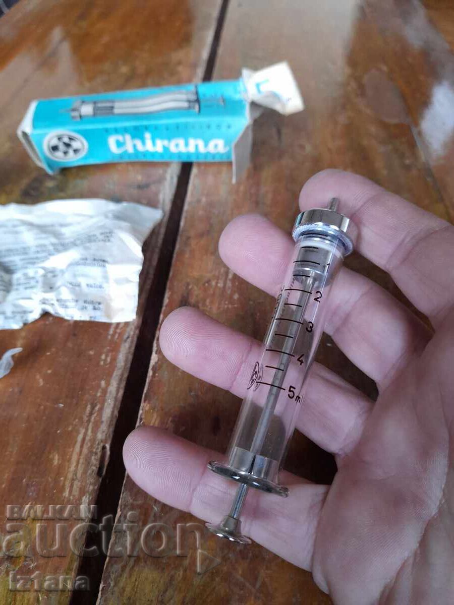 Παλαιά γυάλινη σύριγγα Chirana - 5 Παλαιά γυάλινη σύριγγα Chirana - 5