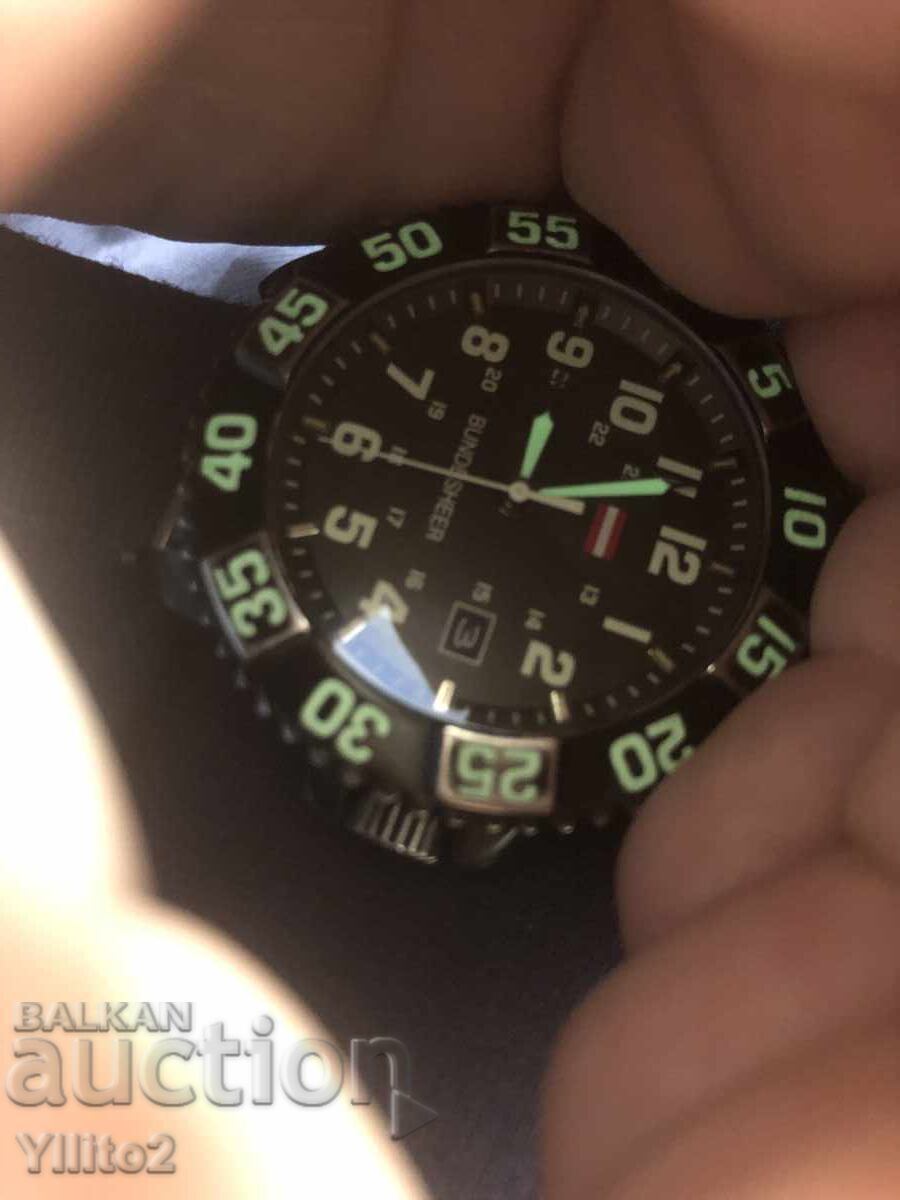 Delivery of Bundesheer military watch Delivery of Bundesheer military watch