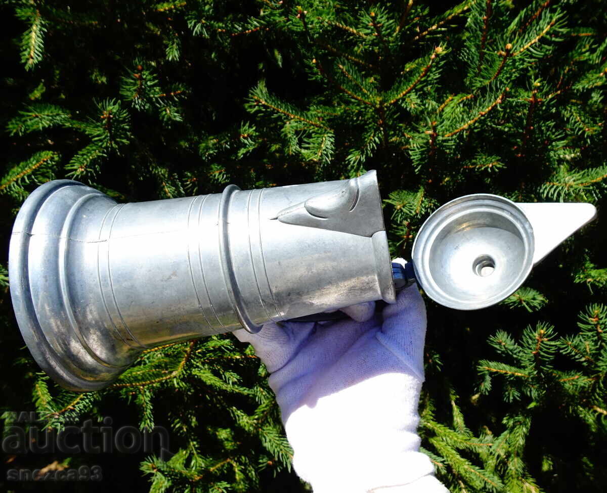 Аукцион Калаена кана с капак 600 мл.,средновековен дизайн.