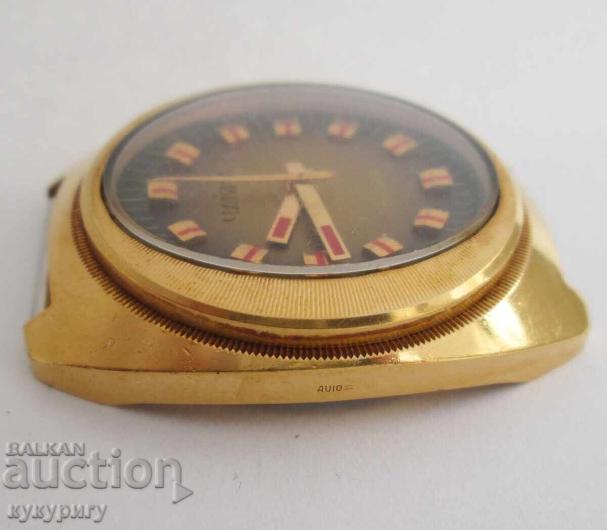 Delivery of Men's Russian USSR Gold-Plated Wristwatch Chaika Very Good Condition Delivery of Men's Russian USSR Gold-Plated Wristwatch Chaika Very Good Condition