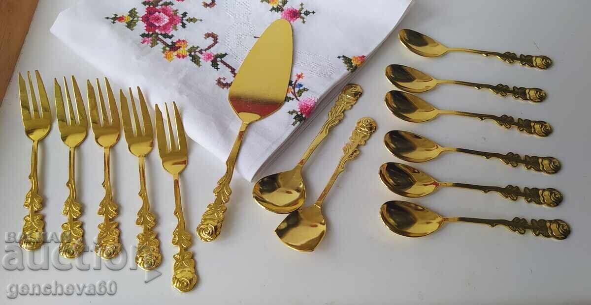 Set tacâmuri desert trandafir auriu Hildesheim Set tacâmuri desert trandafir auriu Hildesheim