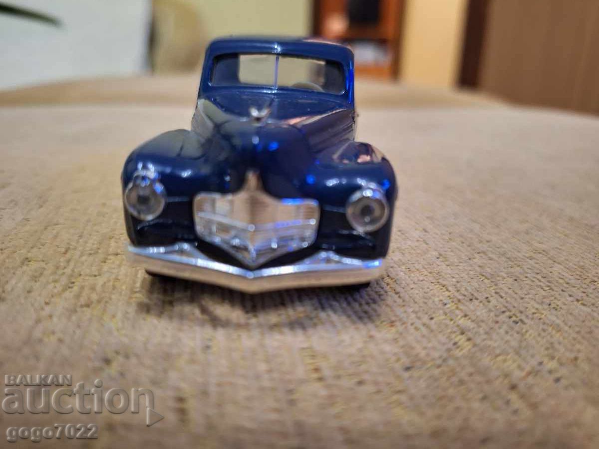Аукцион DODGE 1950 SOLIDO FRANCE 1/43 Аукцион DODGE 1950 SOLIDO FRANCE 1/43