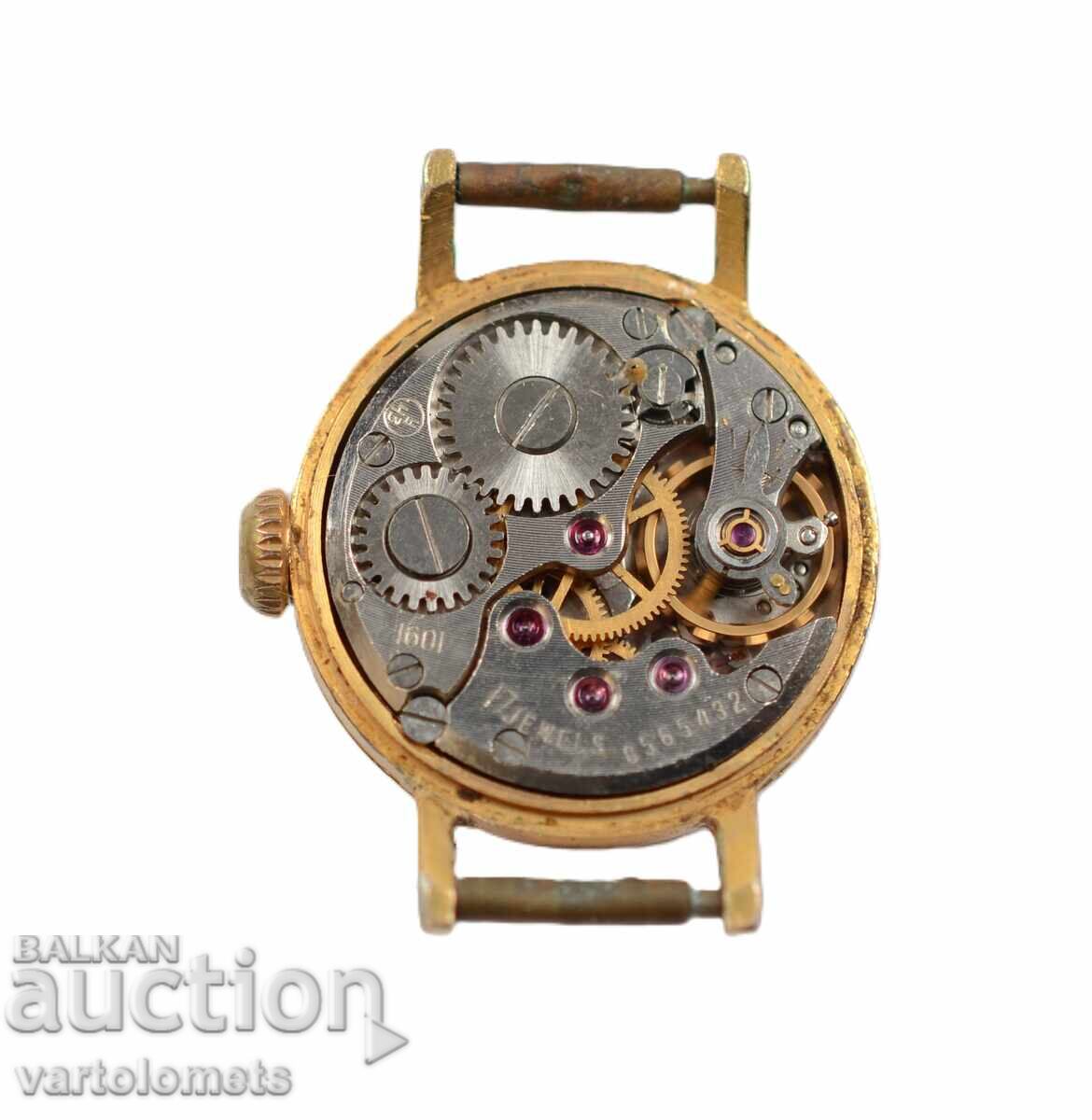 Women's watch CHAIKA CHAIKA USSR with gold plating 10 Mk - working with price 16.00 BGN | € 8.18 Women's watch CHAIKA CHAIKA USSR with gold plating 10 Mk - working with price 16.00 BGN | € 8.18