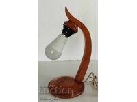 Veche lampă de noapte cu bază de lemn