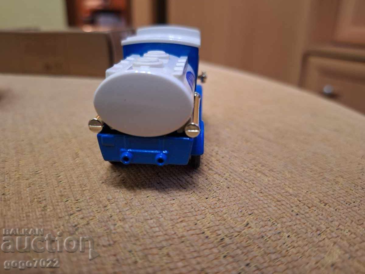 LLEDO ENGLAND Model Car - 5 LLEDO ENGLAND Model Car - 5