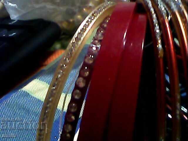 beautiful bracelets with price 10.00 BGN | € 5.11 beautiful bracelets with price 10.00 BGN | € 5.11