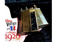 Brichete vechi pe benzină