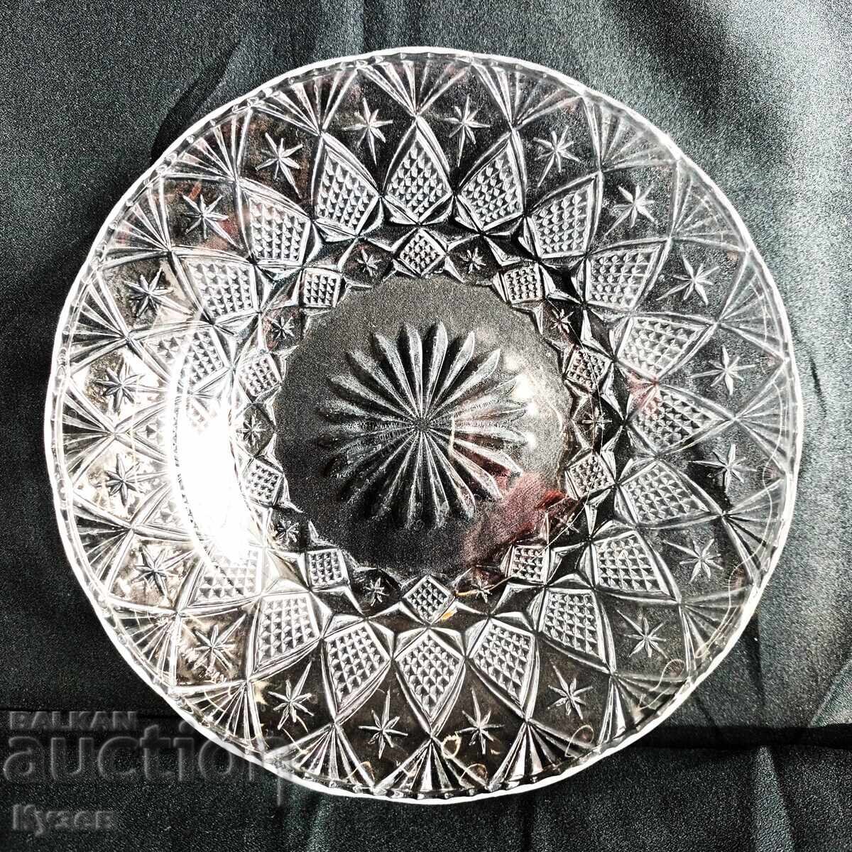 Πιάτα 14 τμχ από κρύσταλλο εποχής σοσιαλισμού