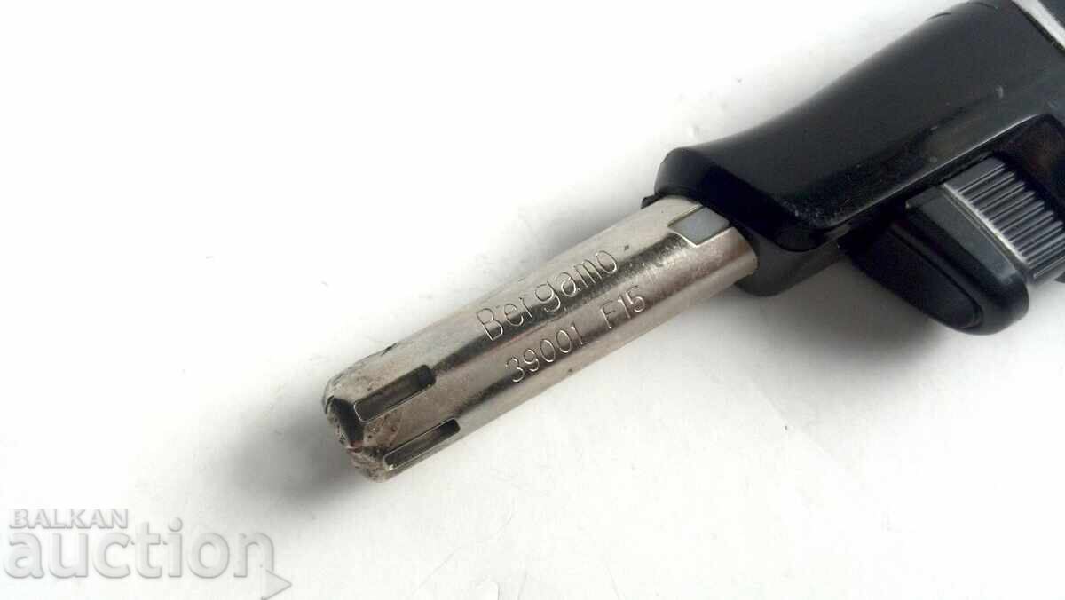 Δημοπρασία Ένας αναπτήρας σωλήνα