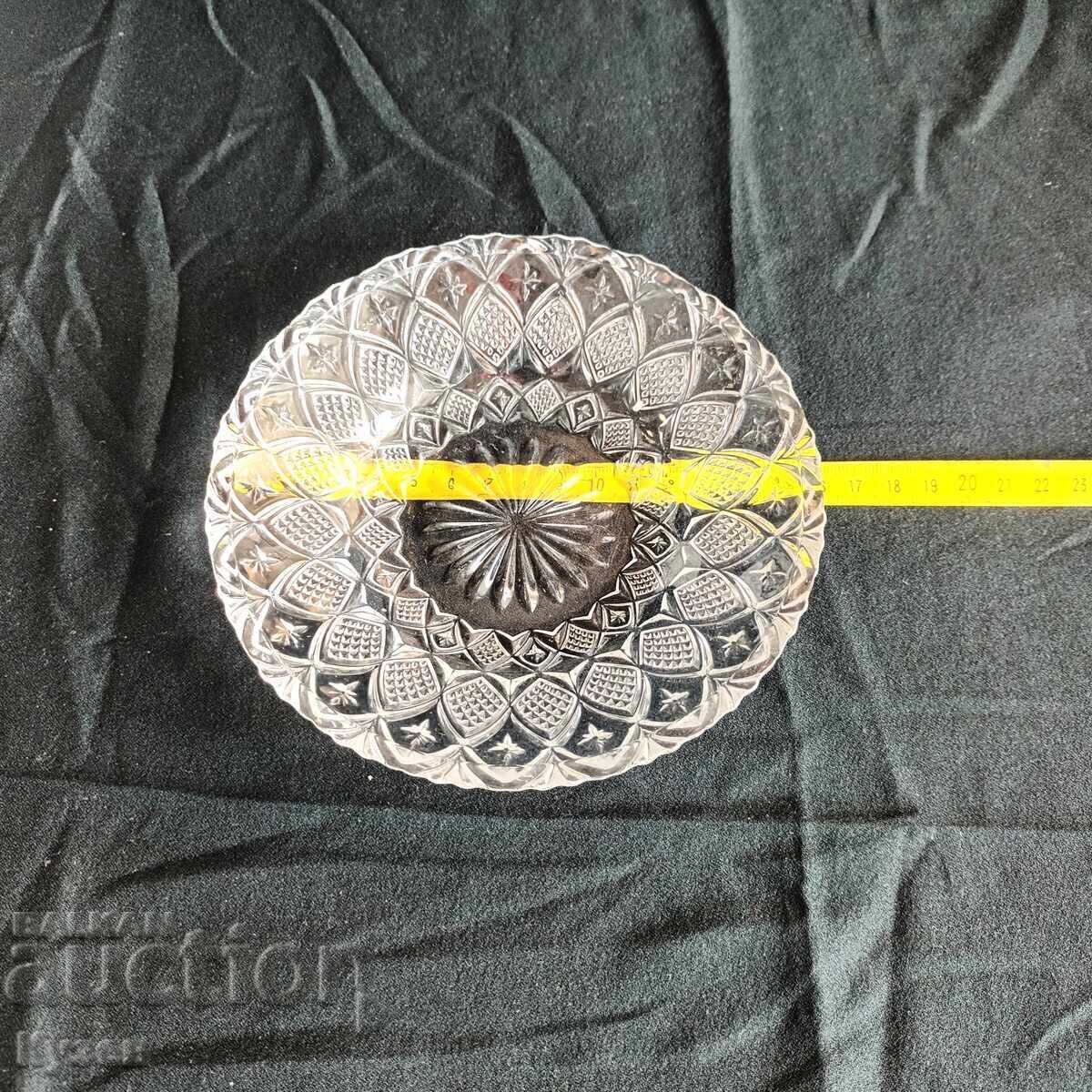 Delivery of Set of 6 crystal glass plates from the socialist era