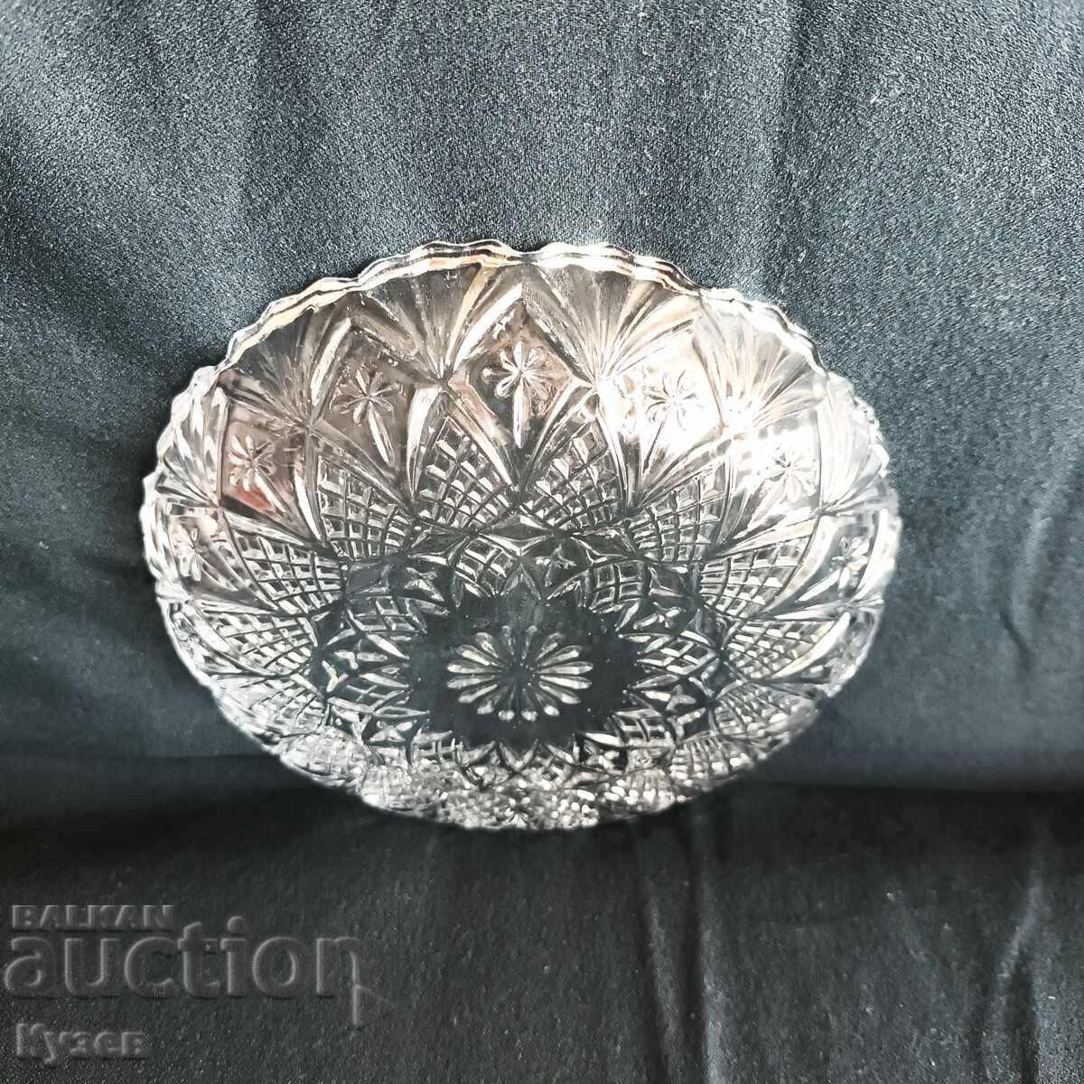 Set of 9 medium crystal glass bowls from the socialist era with price 15.00 BGN | € 7.67 Set of 9 medium crystal glass bowls from the socialist era with price 15.00 BGN | € 7.67