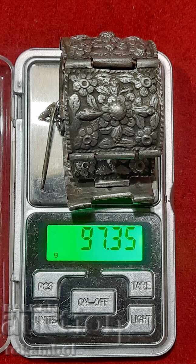 Рядка,възрожденска,масивна сребърна гривна с цена 480.00 лв. | € 245.42