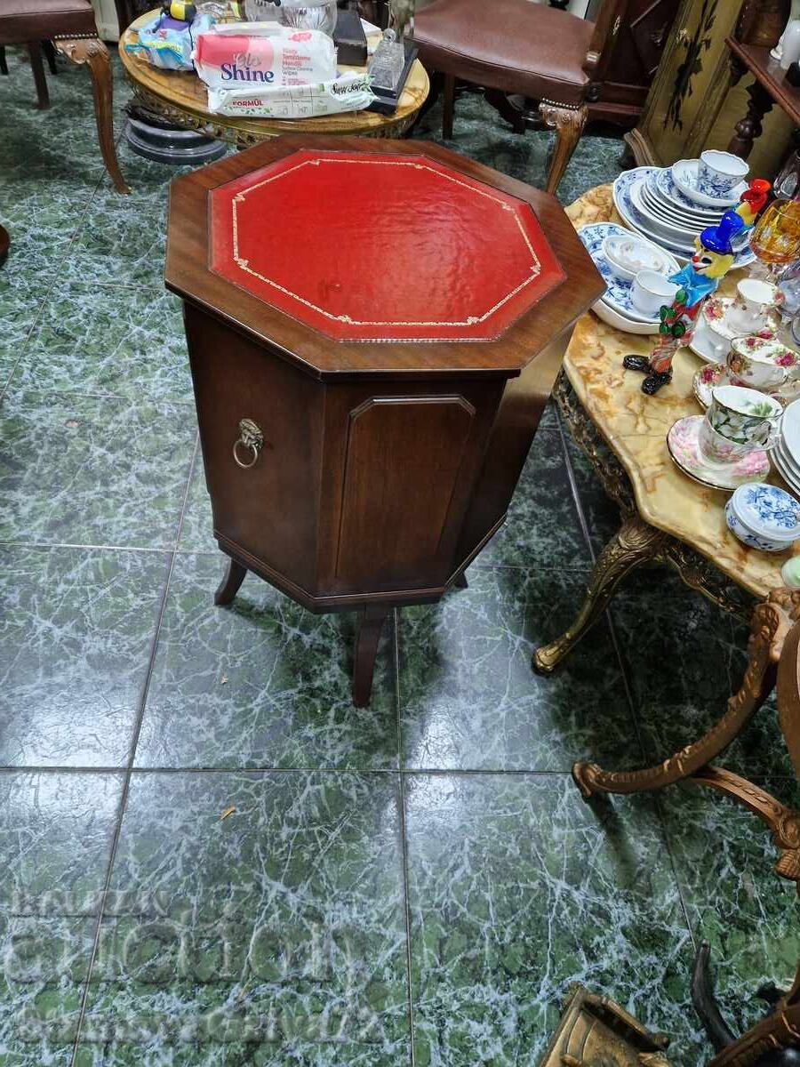 Παράδοση Μοναδικό αντίκα αγγλικό ξύλινο ντουλάπι μπαρ