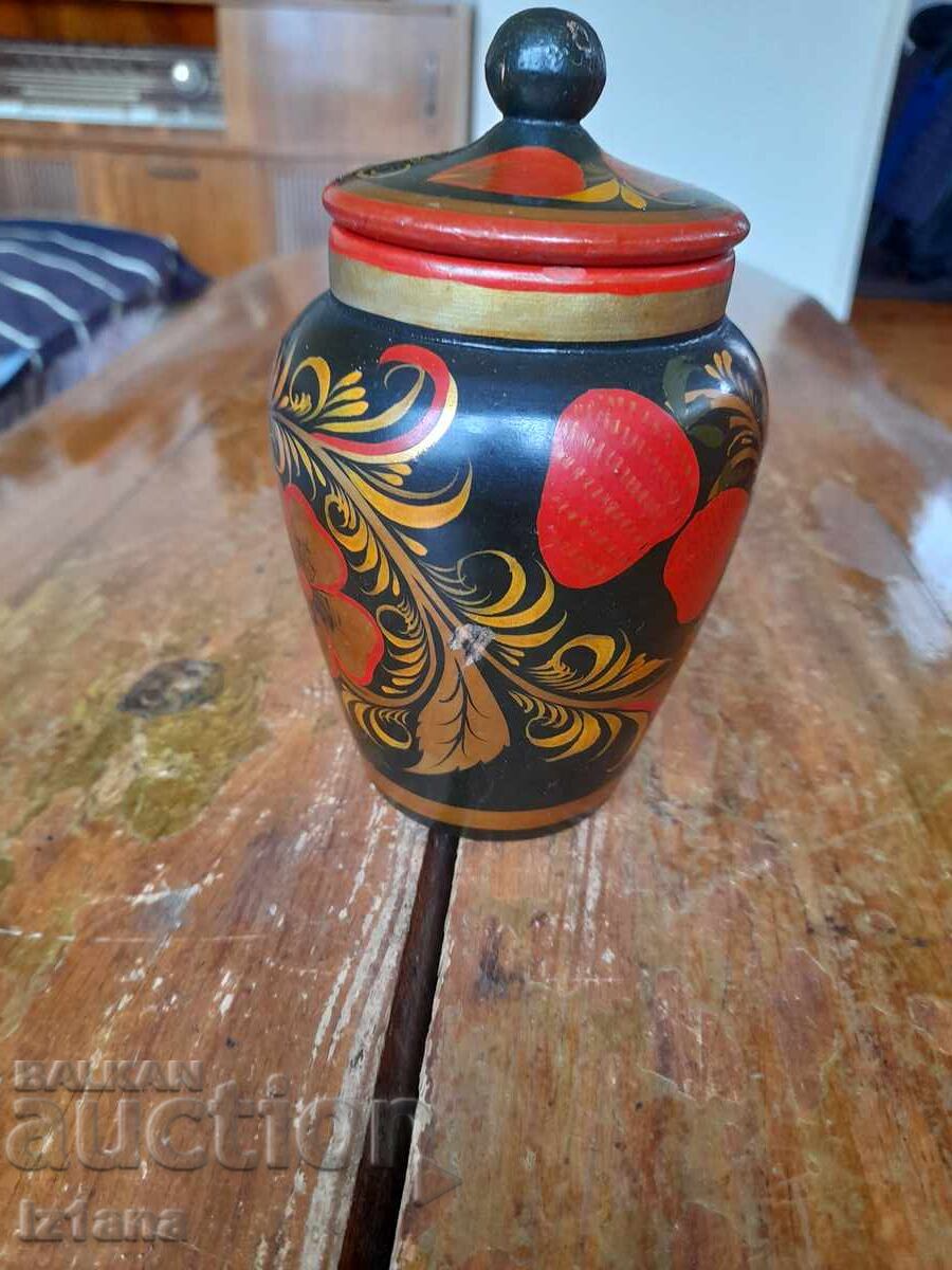 Παλιό ξύλινο κουτί, χοχλόμα με τιμή 37.00 BGN | € 18.92 Παλιό ξύλινο κουτί, χοχλόμα με τιμή 37.00 BGN | € 18.92