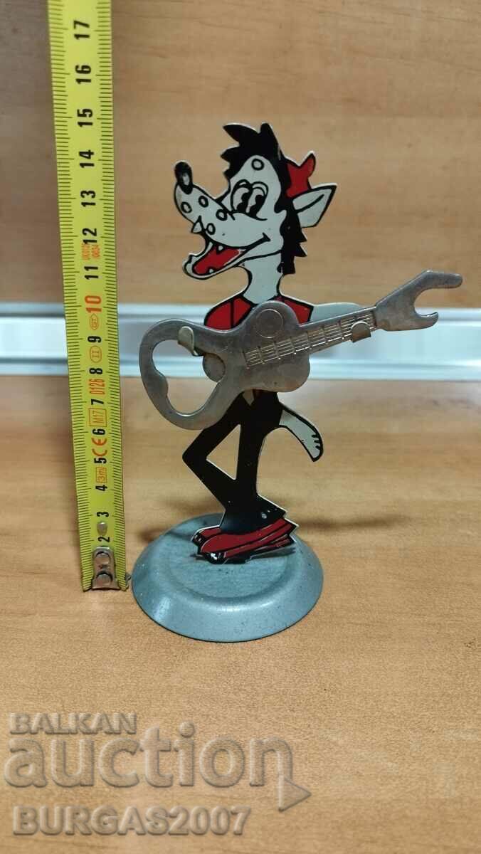 Stara metalna figurka s otvarachka-kitara, ot "Nu, pogodi!" - 5 Stara metalna figurka s otvarachka-kitara, ot "Nu, pogodi!" - 5