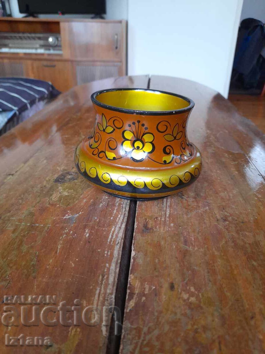 Παλιό ξύλινο κουτί, χοχλόμα