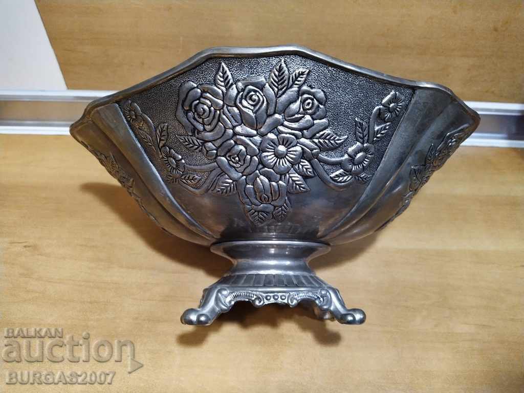 Delivery of Old metal fruit bowl Delivery of Old metal fruit bowl