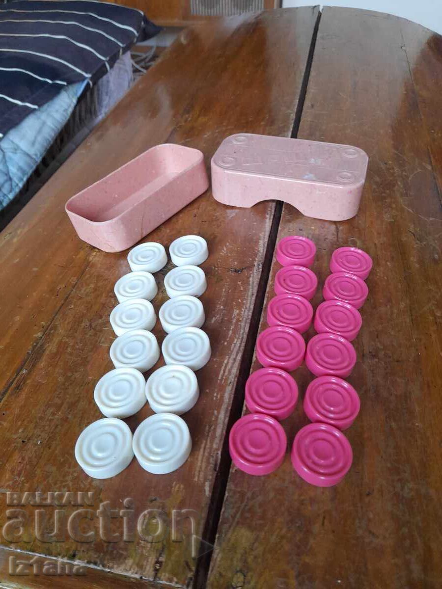 Livrarea Pulovere vechi pentru Șah