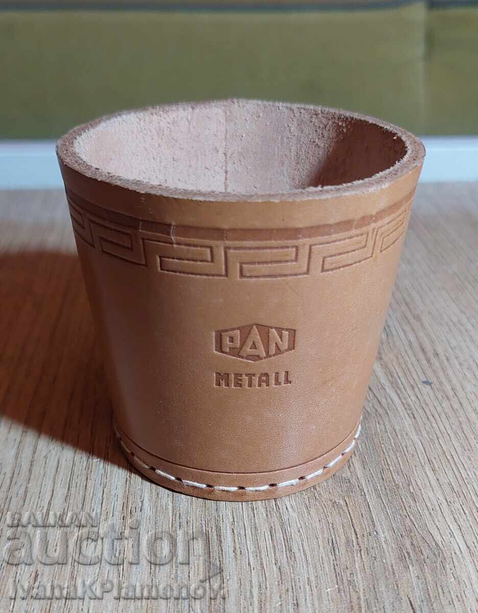 Delivery of New leather dice cup for connoisseurs Delivery of New leather dice cup for connoisseurs