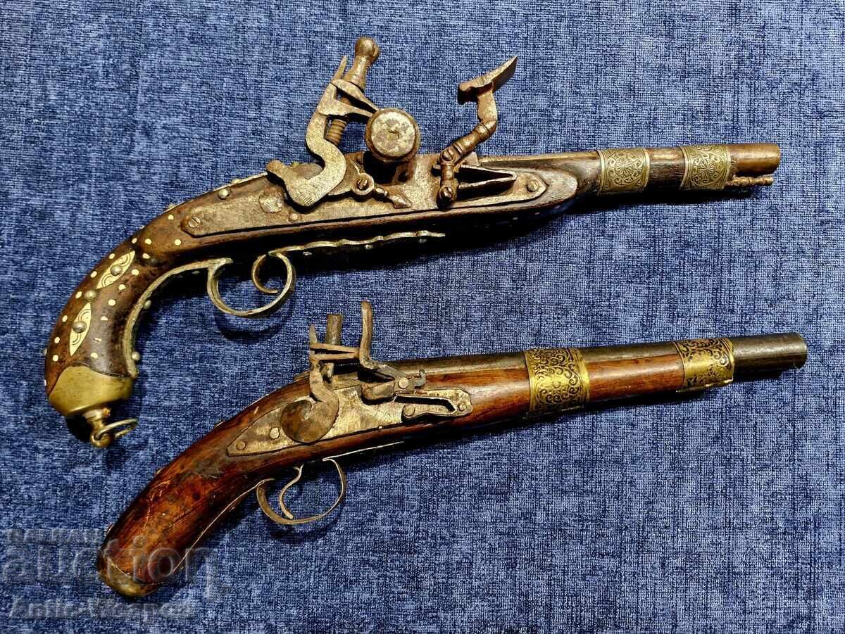 Ζεύγος Πιστόλια, για ταβέρνα, διακόσμηση