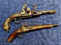 Pereche de pistoale, pentru cârciumă, decorațiune