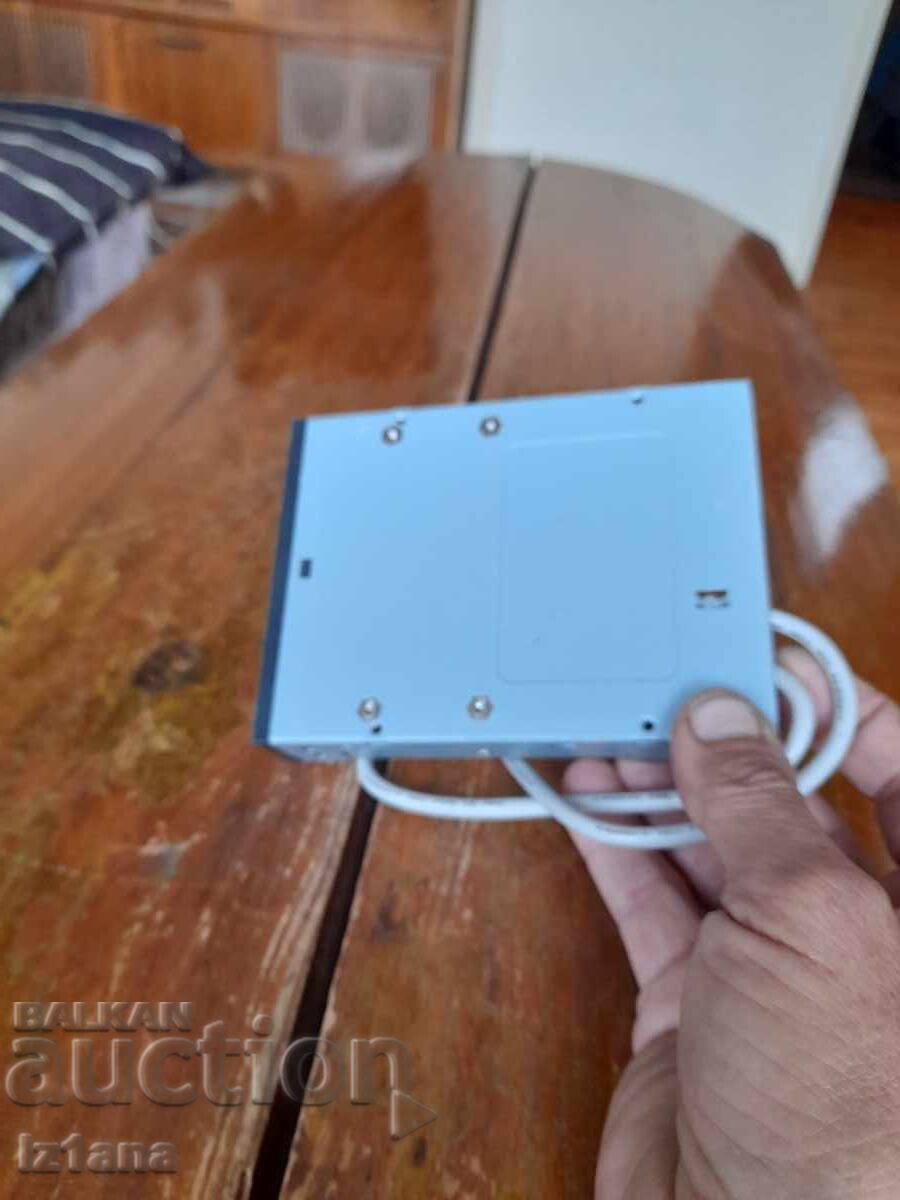 Cititor de carduri vechi pentru computer - 6 Cititor de carduri vechi pentru computer - 6