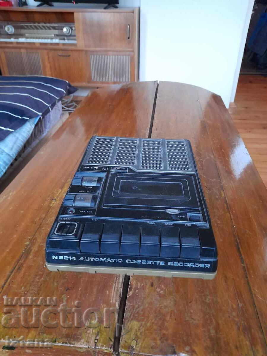 Παλιό κασετόφωνο Philips N2214
