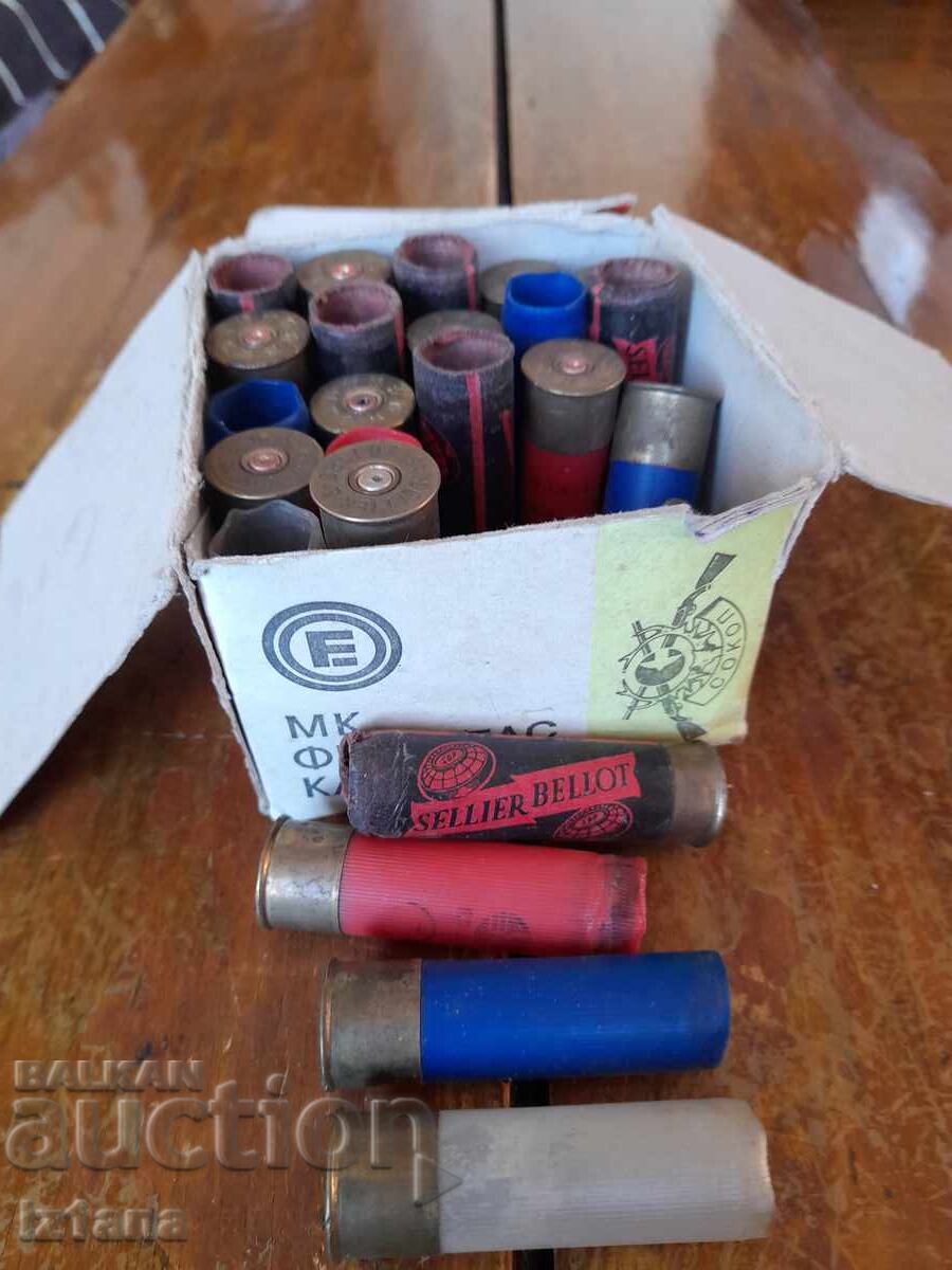 Delivery of Old box of hunting cartridges Sokol, shells Delivery of Old box of hunting cartridges Sokol, shells