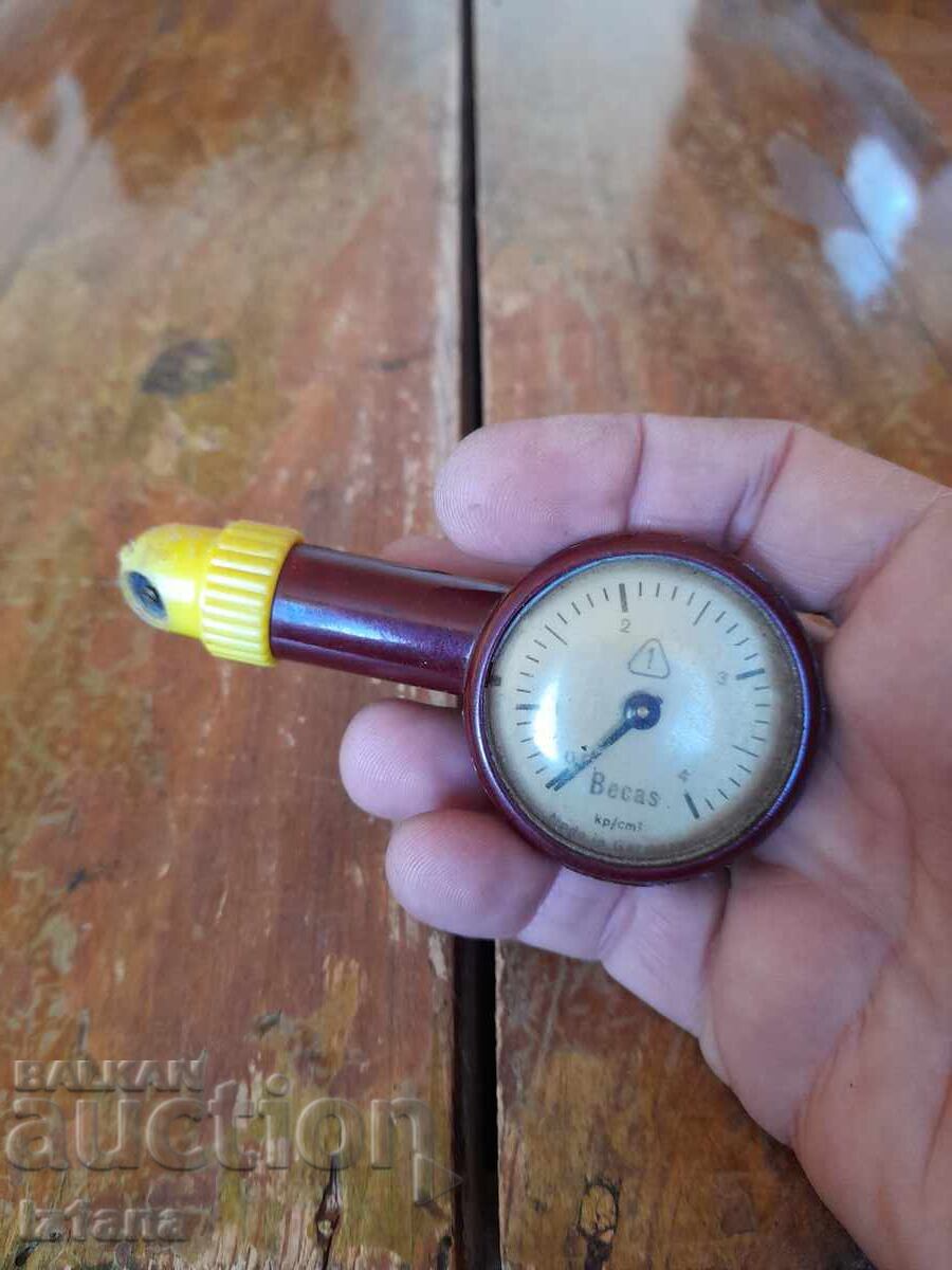 Old Becas tire pressure gauge with price 32.00 BGN | € 16.36