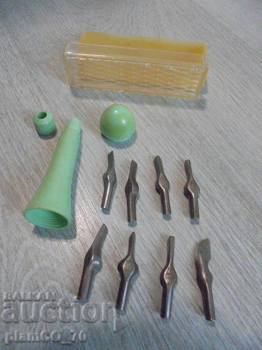 Auction  Set of linocut carving tools, No. 8347