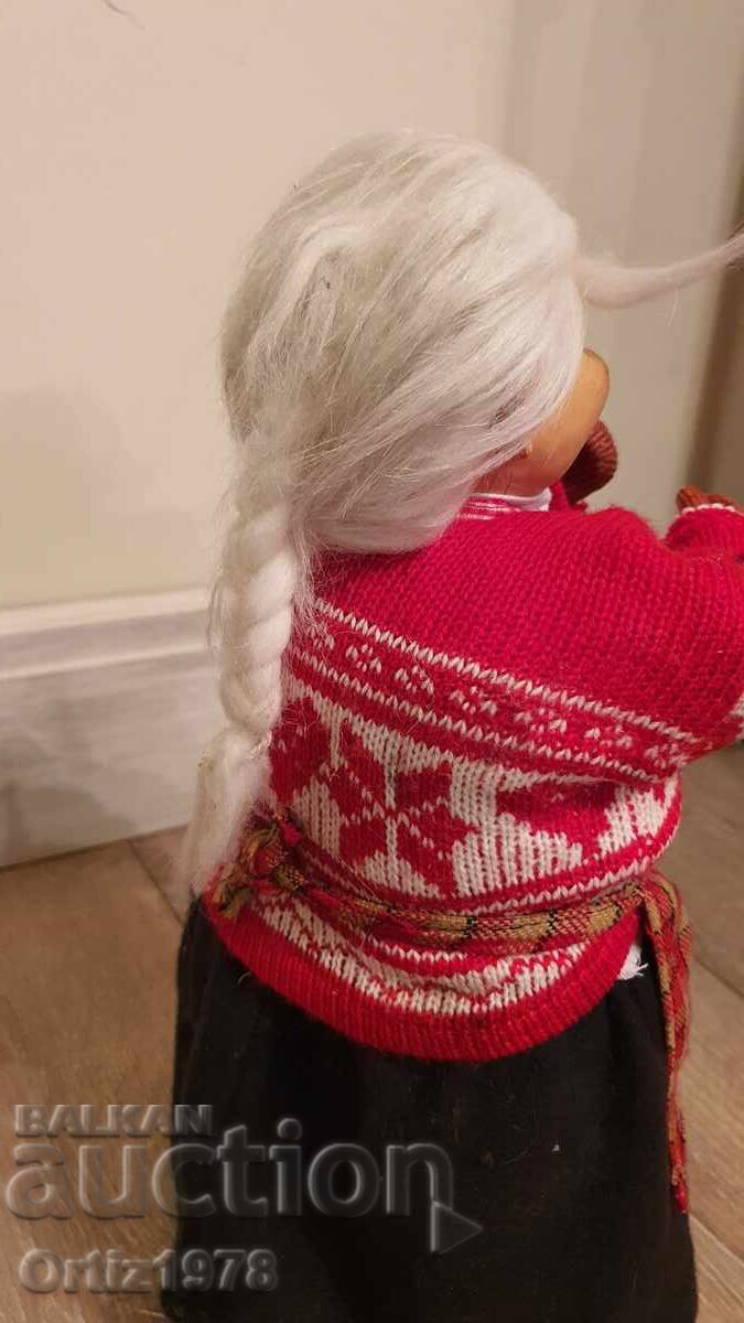 Bebe Paul Bonner, Norvegia – bunica de Crăciun cu sprâncene imense - 5 Bebe Paul Bonner, Norvegia – bunica de Crăciun cu sprâncene imense - 5