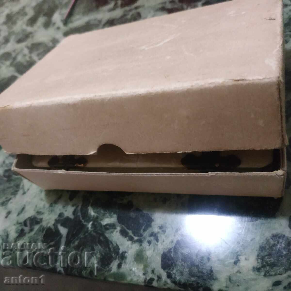 Nu pot traduce asta. Nu este o listare de titlu cu preț 50.00 BGN | € 25.56 Nu pot traduce asta. Nu este o listare de titlu cu preț 50.00 BGN | € 25.56