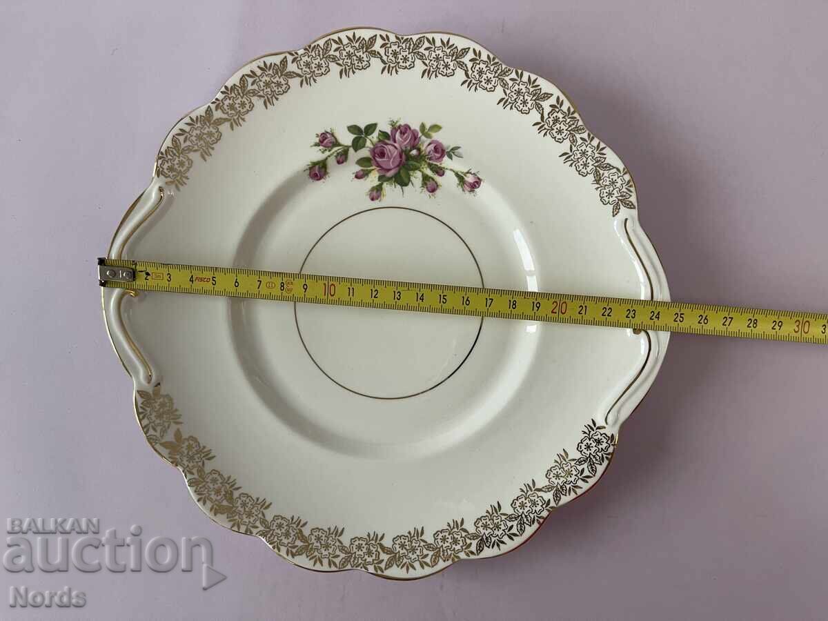 Un platou frumos de portelan - 6 Un platou frumos de portelan - 6