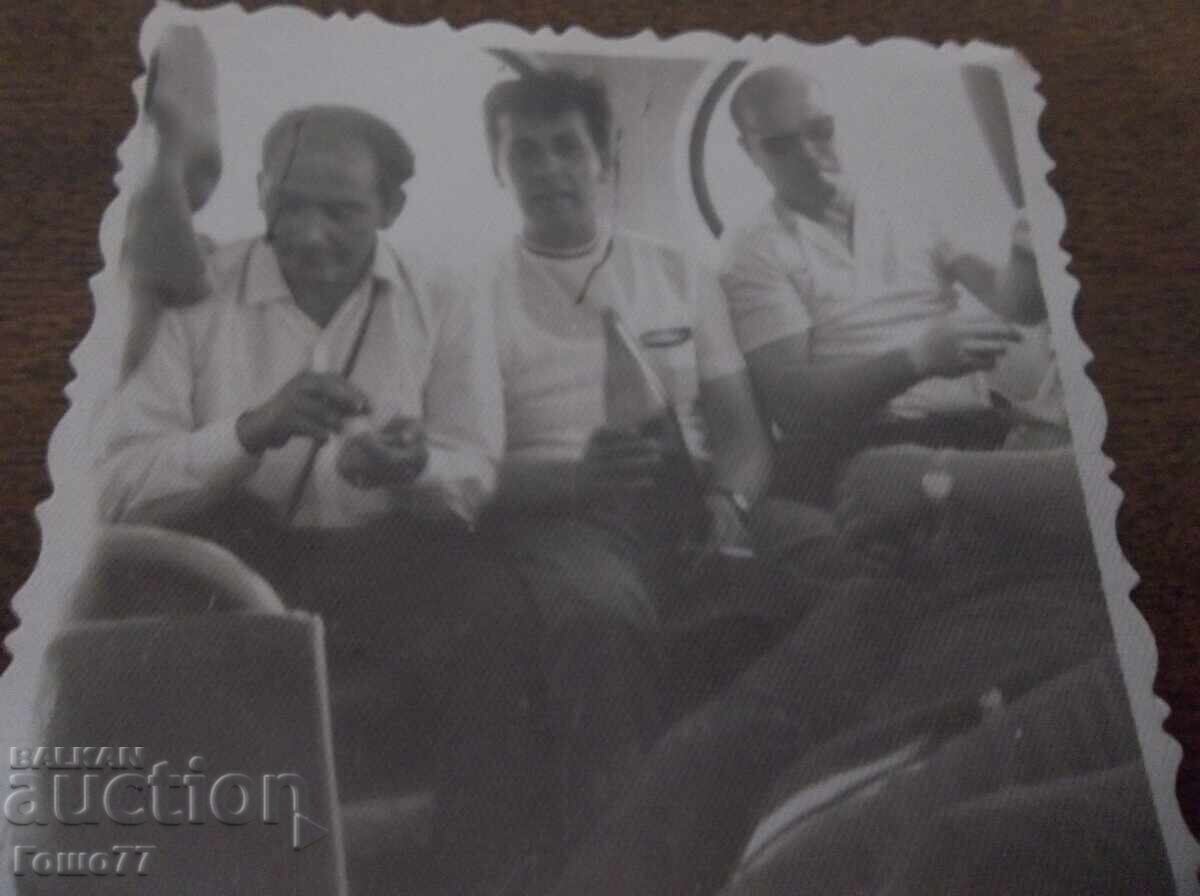 φωτογραφία με τιμή 5.00 BGN | € 2.56