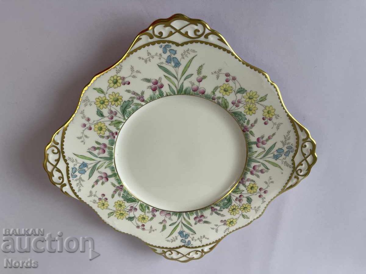 Auction Tuscan Beautiful Porcelain Plate Auction Tuscan Beautiful Porcelain Plate