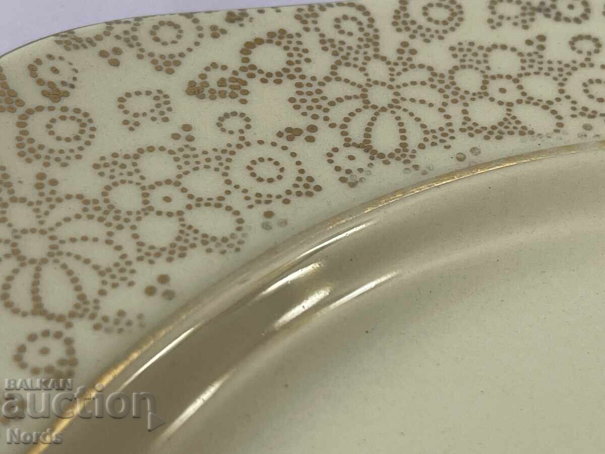 Delivery of Vintage English plate with markings