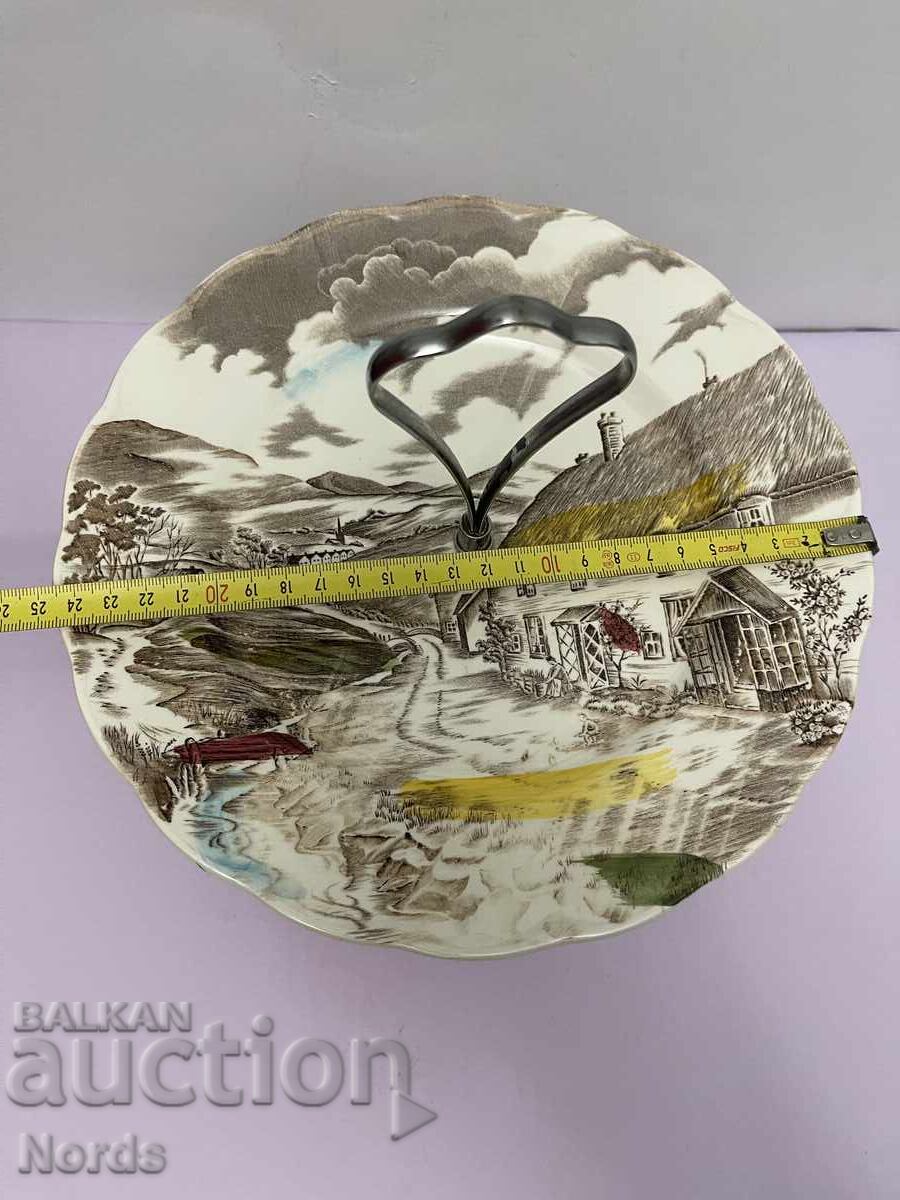 Delivery of Two-tiered Porcelain Plate Delivery of Two-tiered Porcelain Plate