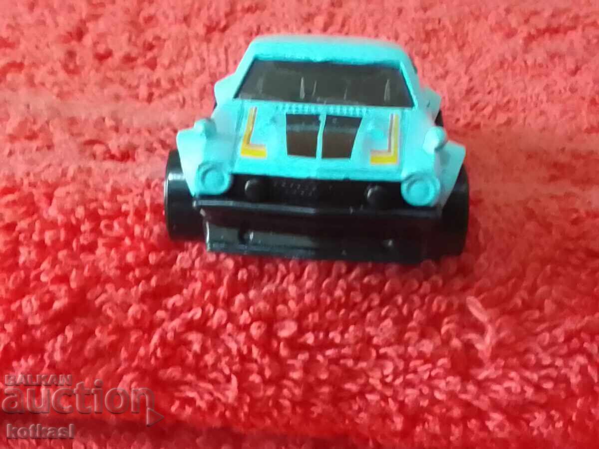 Auction  Small metal old car Ford Maverick HOT WHEELS