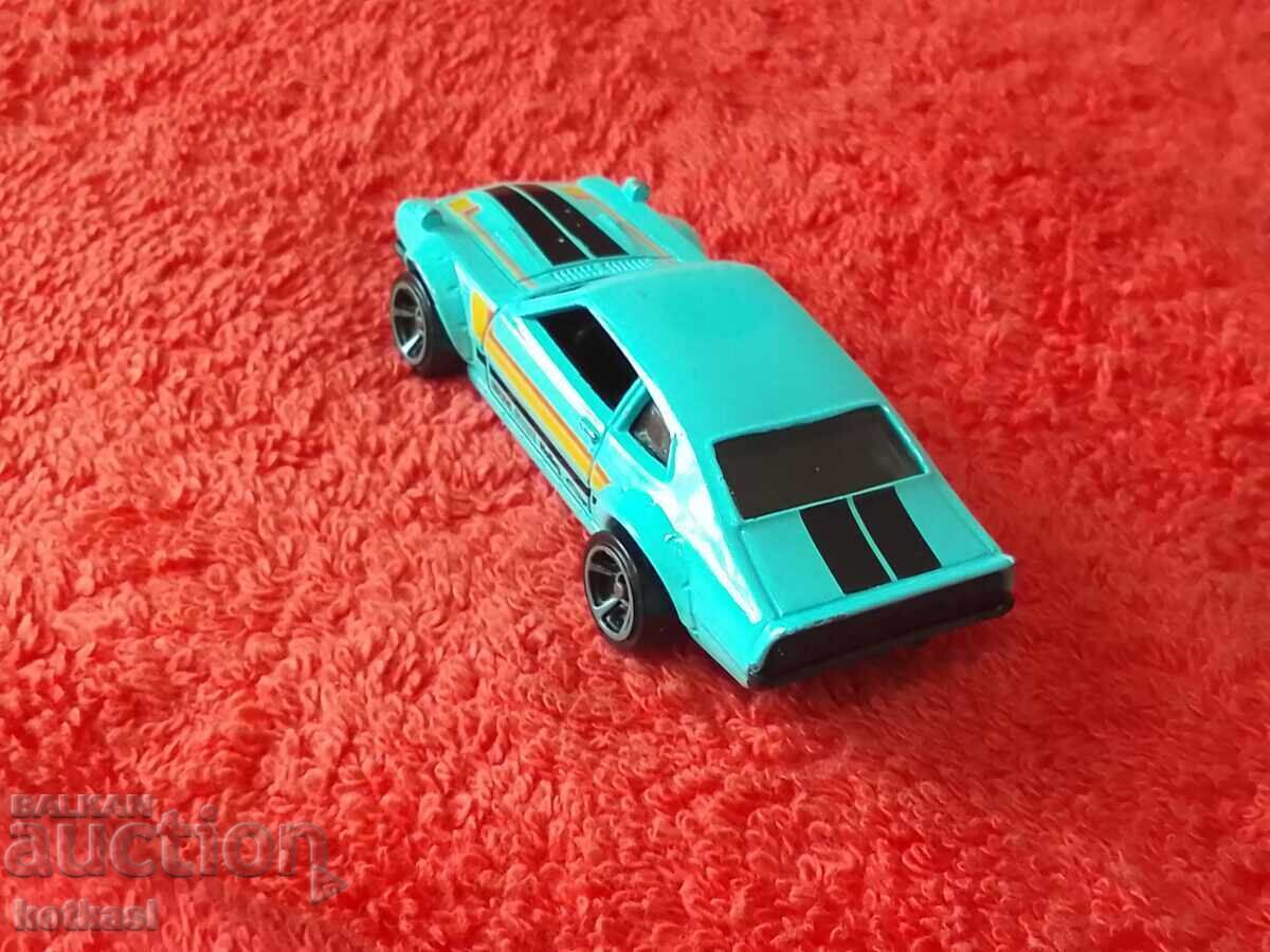 Small metal old car Ford Maverick HOT WHEELS - 7 Small metal old car Ford Maverick HOT WHEELS - 7