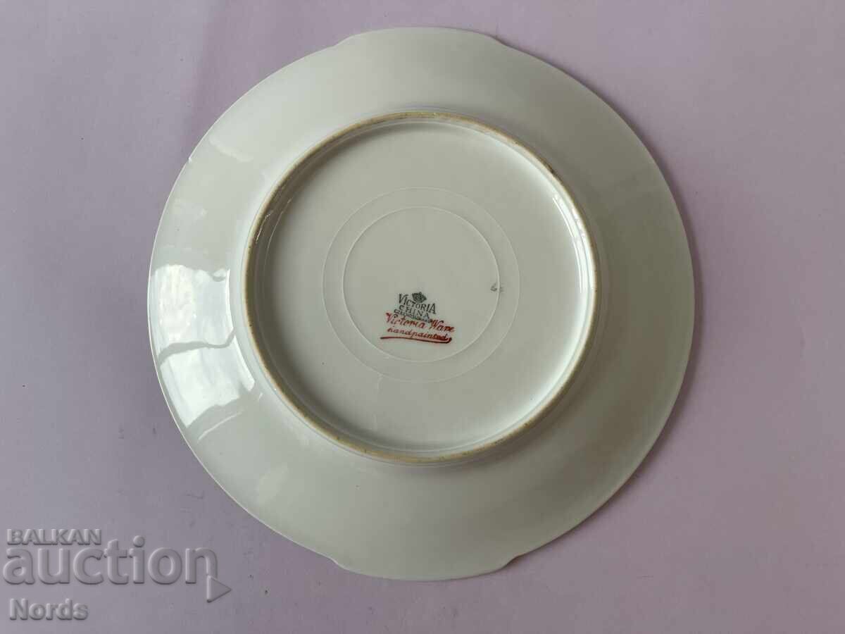 Δημοπρασία Ένα όμορφο πορσελάνινο πιάτο