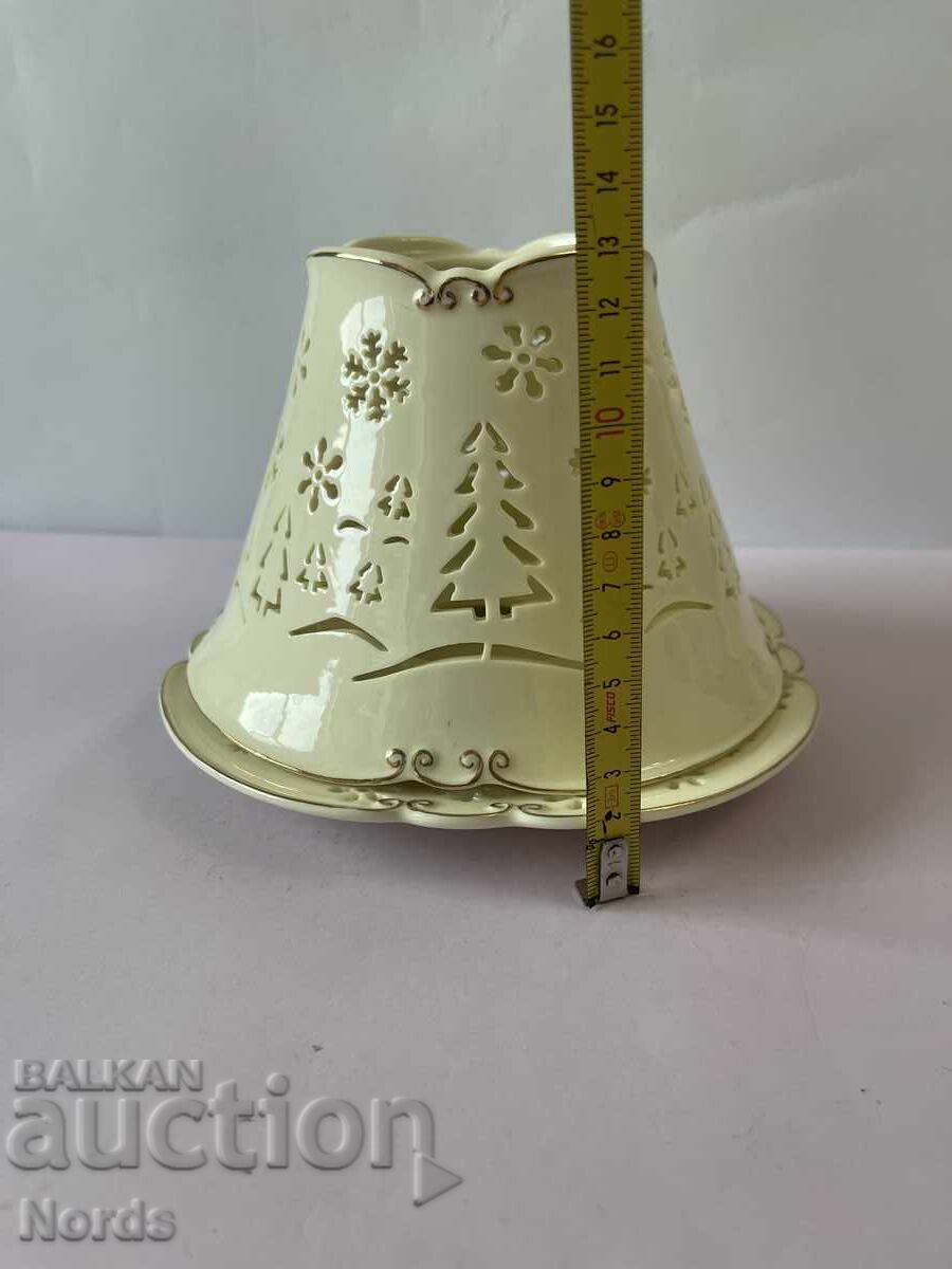 Delivery of Christmas porcelain candlestick