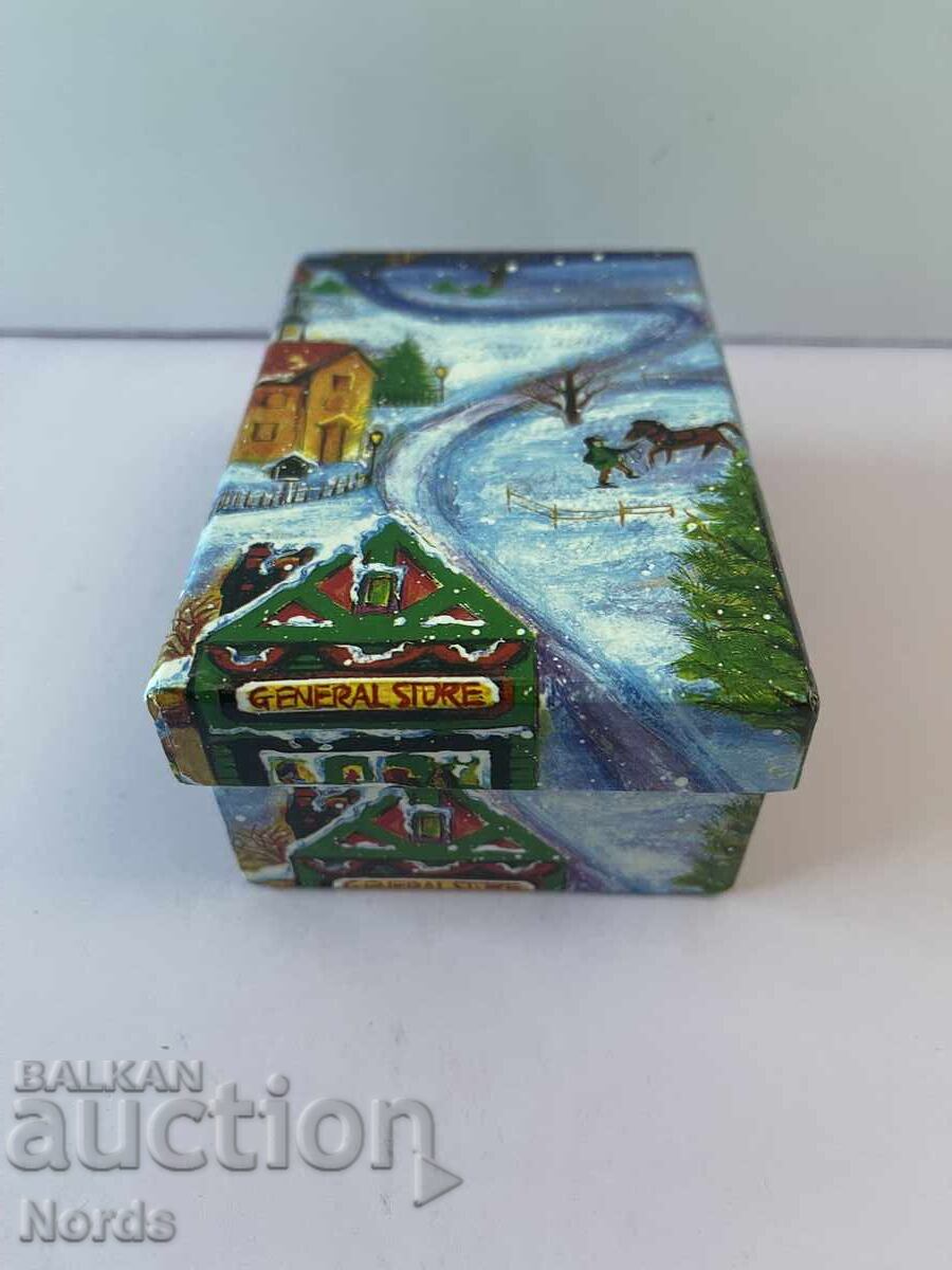 Christmas box with candles with price 4.50 BGN | € 2.30 Christmas box with candles with price 4.50 BGN | € 2.30