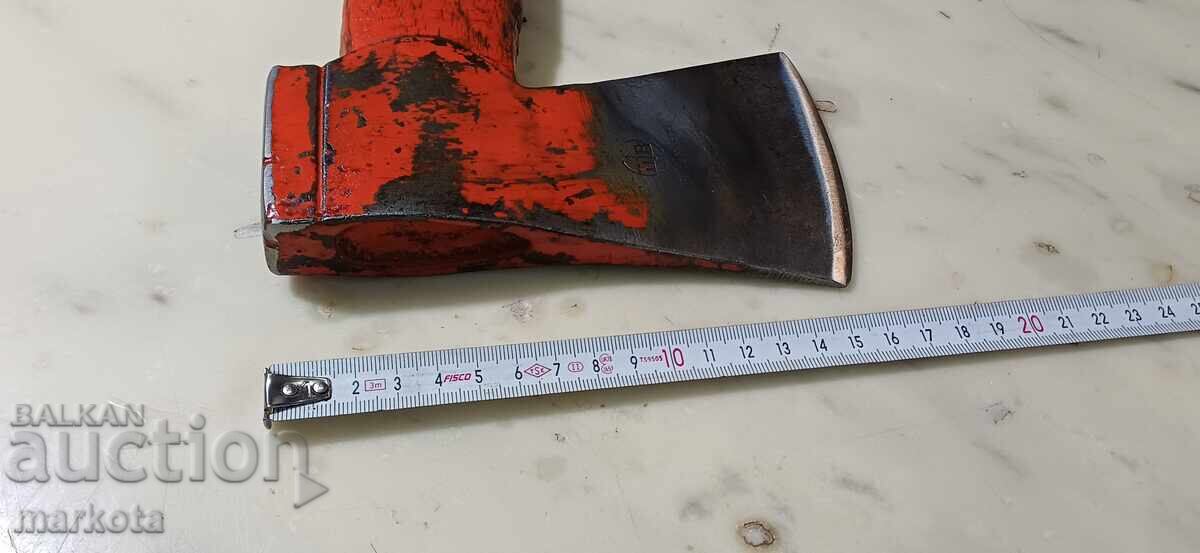 Delivery of Rare Axe - "HultsBruk" - Sweden - B.Z.C Delivery of Rare Axe - "HultsBruk" - Sweden - B.Z.C