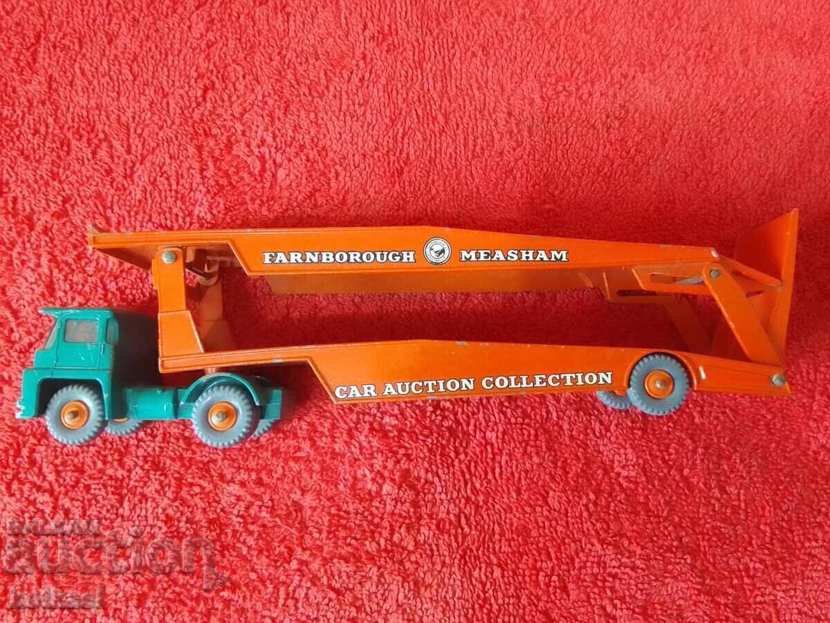 Old metal truck Car Transporter MATCHBOX ENGLAND LESNEY