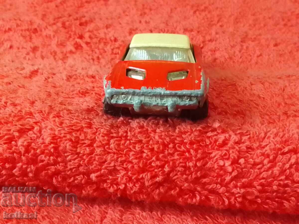 Доставка на Стара метална кола MATCHBOX LESNEY DODGE 1975 CHALLENGER