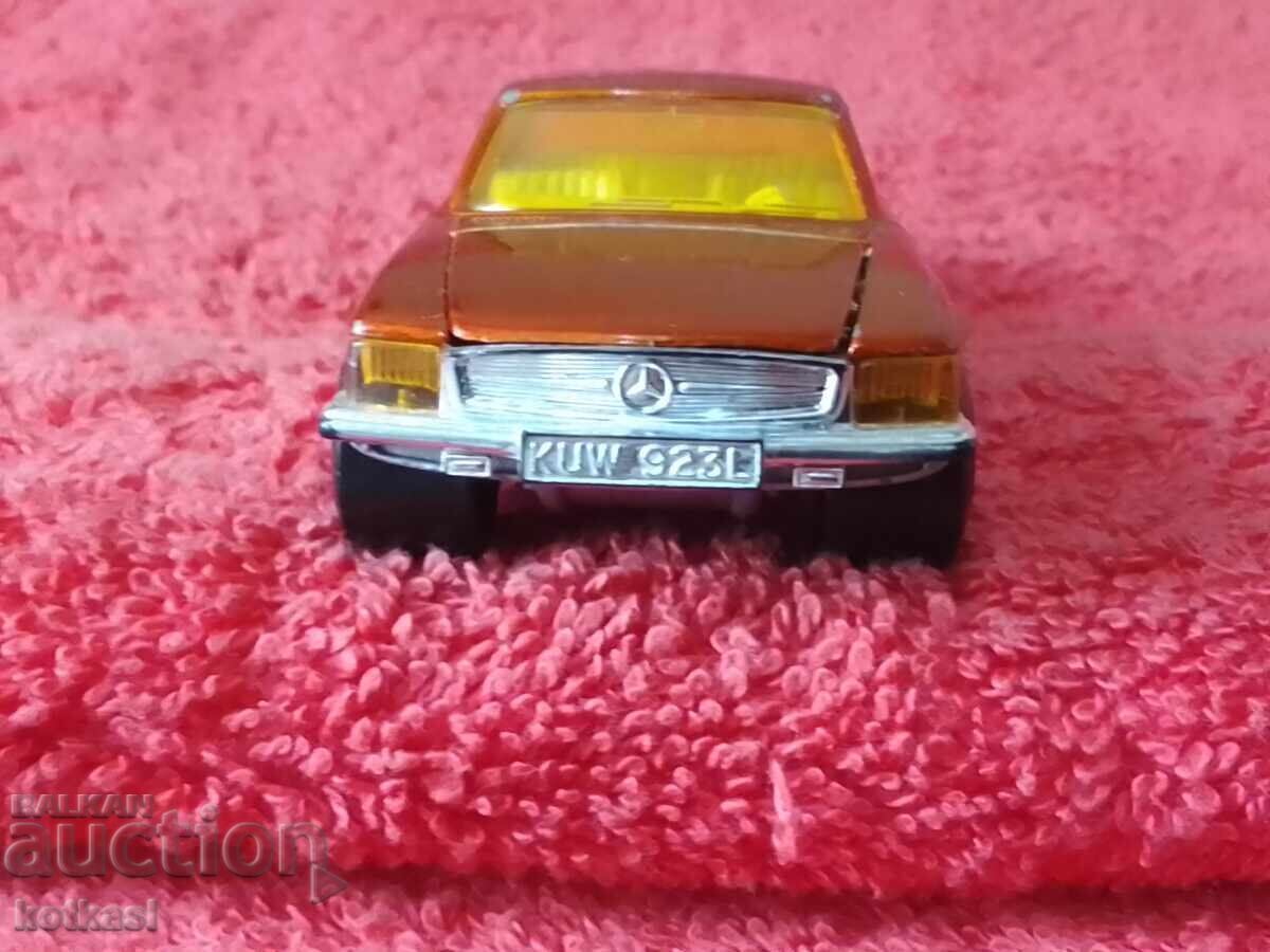 Delivery of Excellent Mercedes 1974 SLC MATCHBOX ENGLAND LESNEY Delivery of Excellent Mercedes 1974 SLC MATCHBOX ENGLAND LESNEY