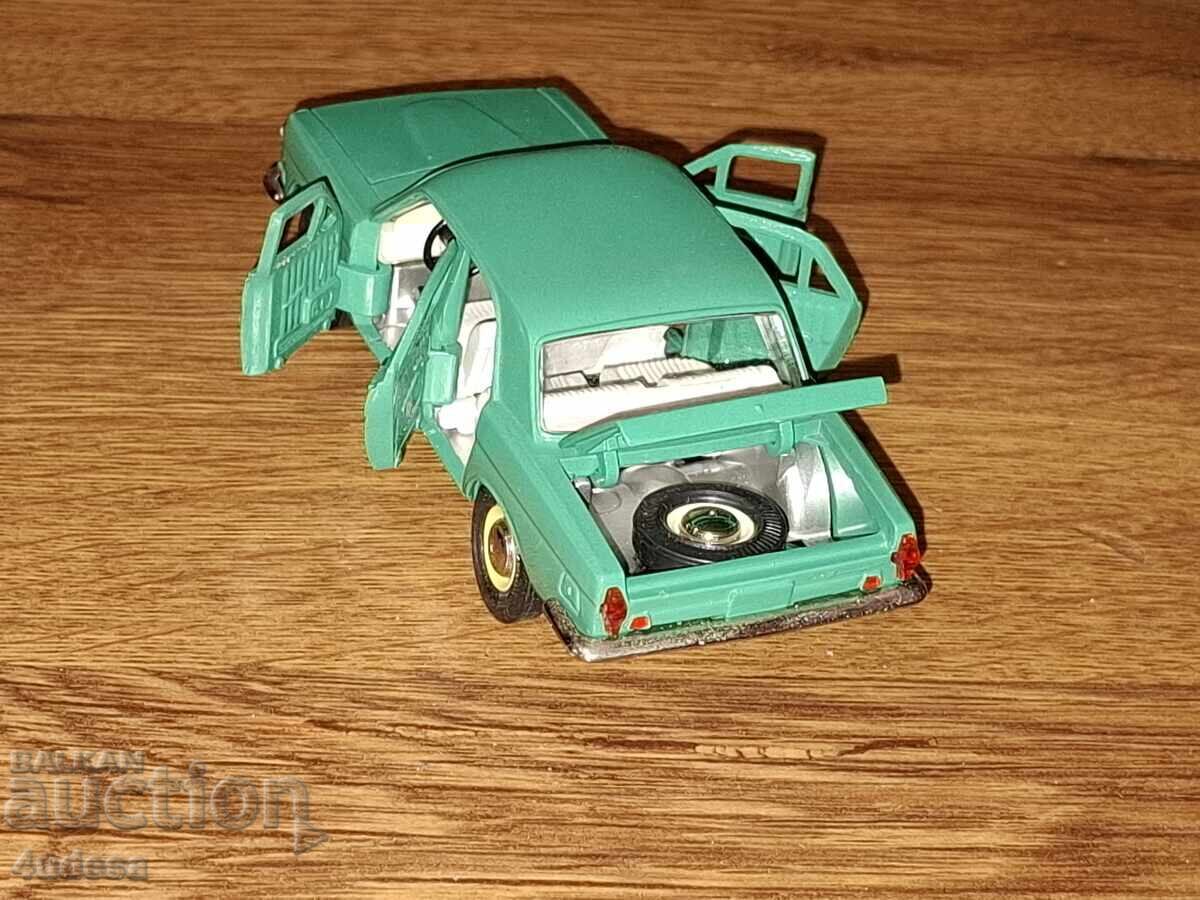 Model GAZ-24 A14 la scară 1:43 Fabricat în URSS - 5 Model GAZ-24 A14 la scară 1:43 Fabricat în URSS - 5