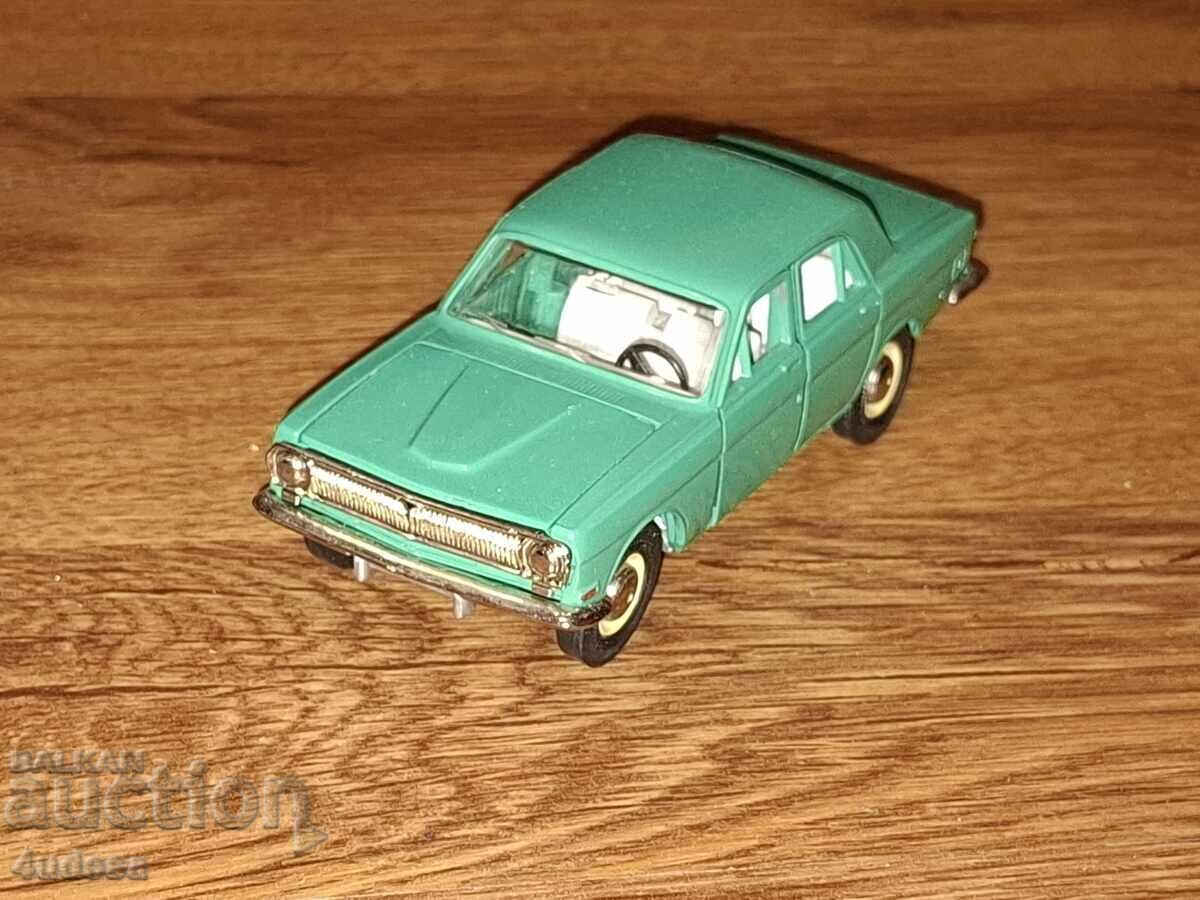 Model GAZ-24 A14 la scară 1:43 Fabricat în URSS Model GAZ-24 A14 la scară 1:43 Fabricat în URSS